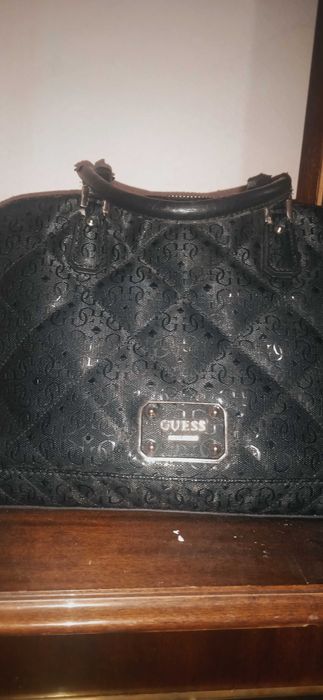 Дамска чанта GUESS Est. 1981