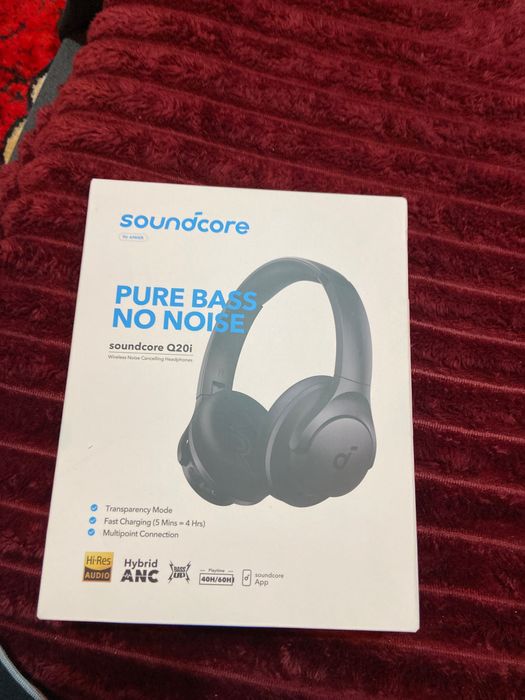 Vând căști soundcore bluetooth!
