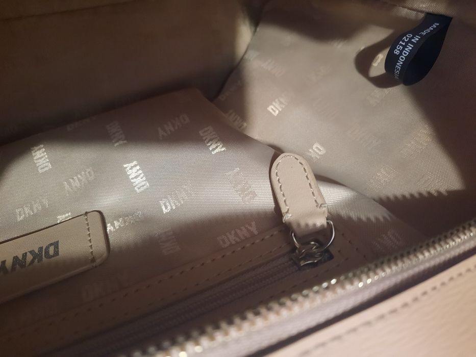 Дамска чанта DONNA CARAN