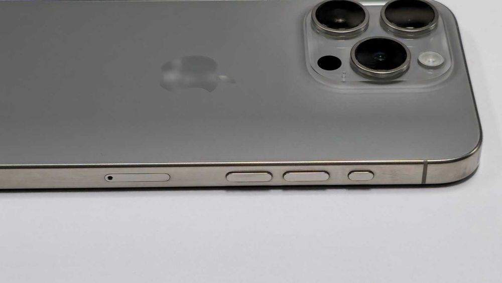 Apple iPhone 15 Pro 128GB Titanium grey