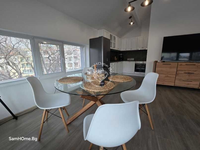 Дава се под наем Тристаен апартамент в Варна, Гръцка махала - 85 кв.м за 1100 € - Снимка #1