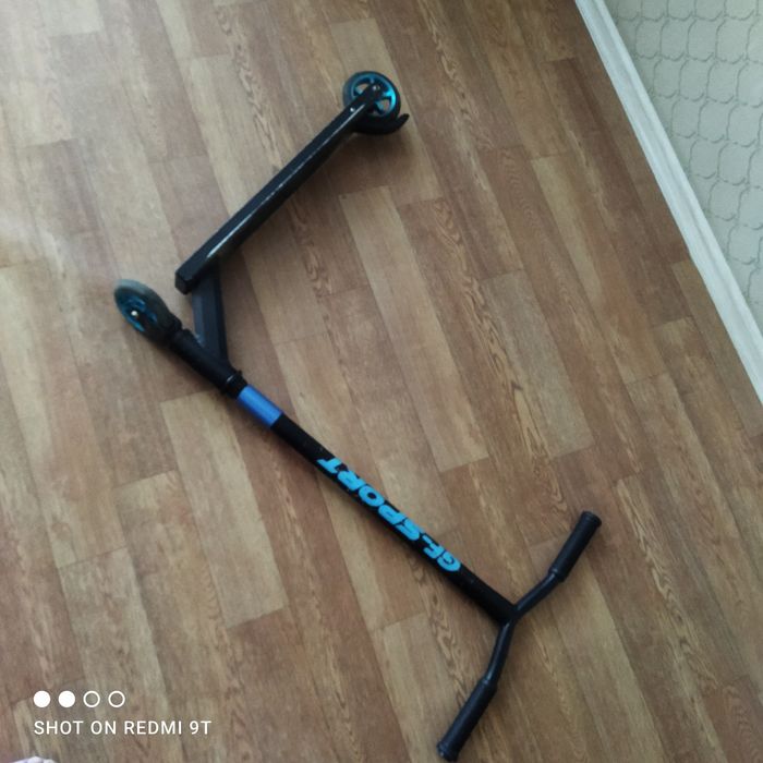 Продам трюковый самокат