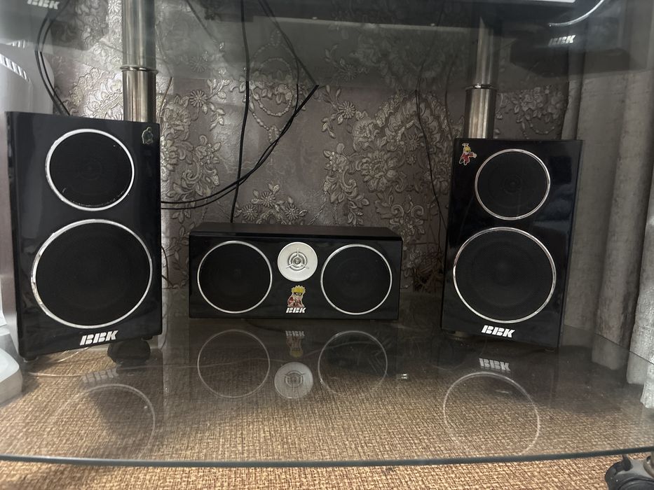 Теливизор с подставкой