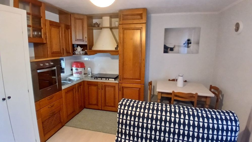 Apartament cu 2 camere de vânzare  etaj  1