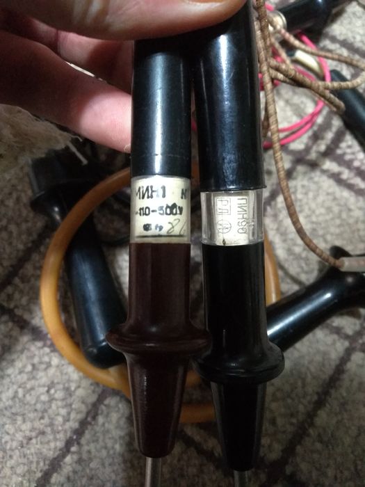 Указатель напряжения,двухполюсной. Магнитный пускатель.