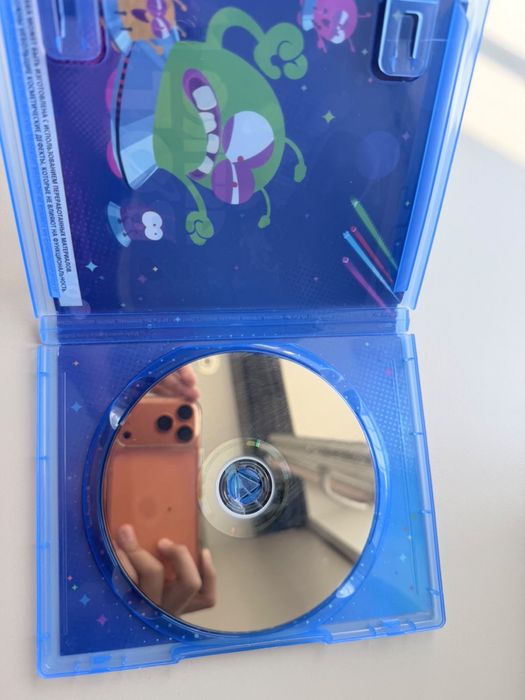 Продаю Astro bot на Ps 5