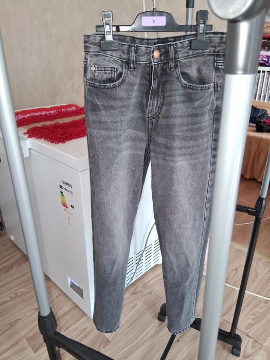 Blugi dama marimea 32