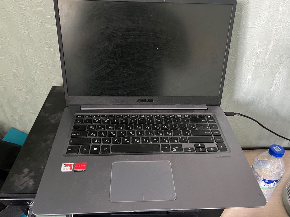 Ноутбук Asus офисный