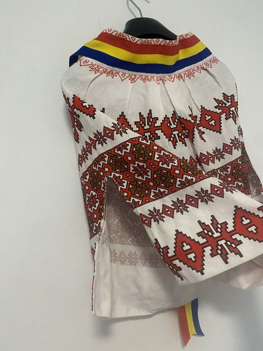 Fustă model traditional fetita