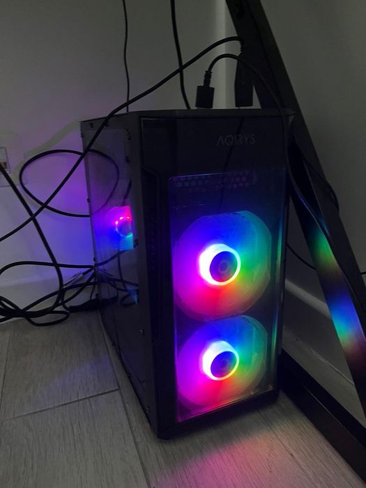 Vand/Schimb pc cu PS4 sau Xbox