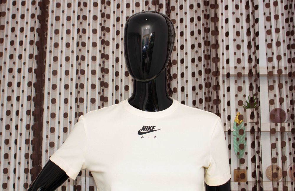Nike Air оригинална дамска тениска кроп топ бледо жълта памук M
