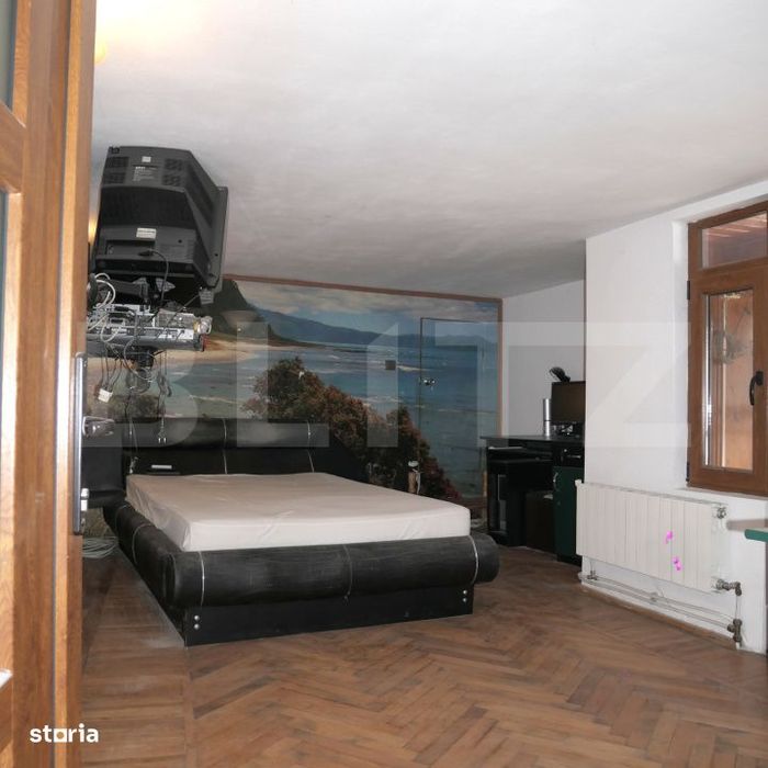 Casa de vanzare, 160 mp, zona Centrala