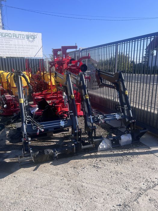 Incarcator tractor u 445  universal 450