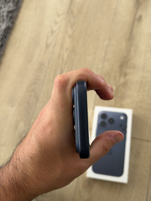 Vand iphone 17 pro 256gb