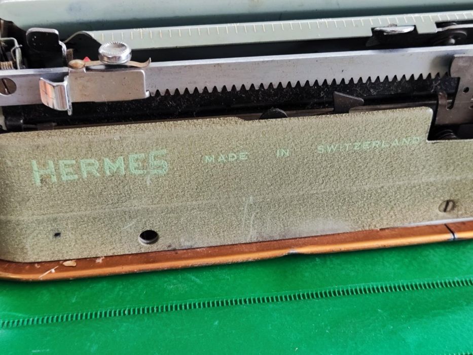 Пишеща машина Hermes Baby 1958 г