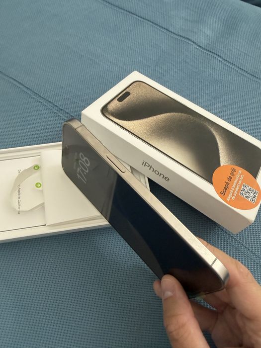 iPhone 15 Pro Max 100% baterie