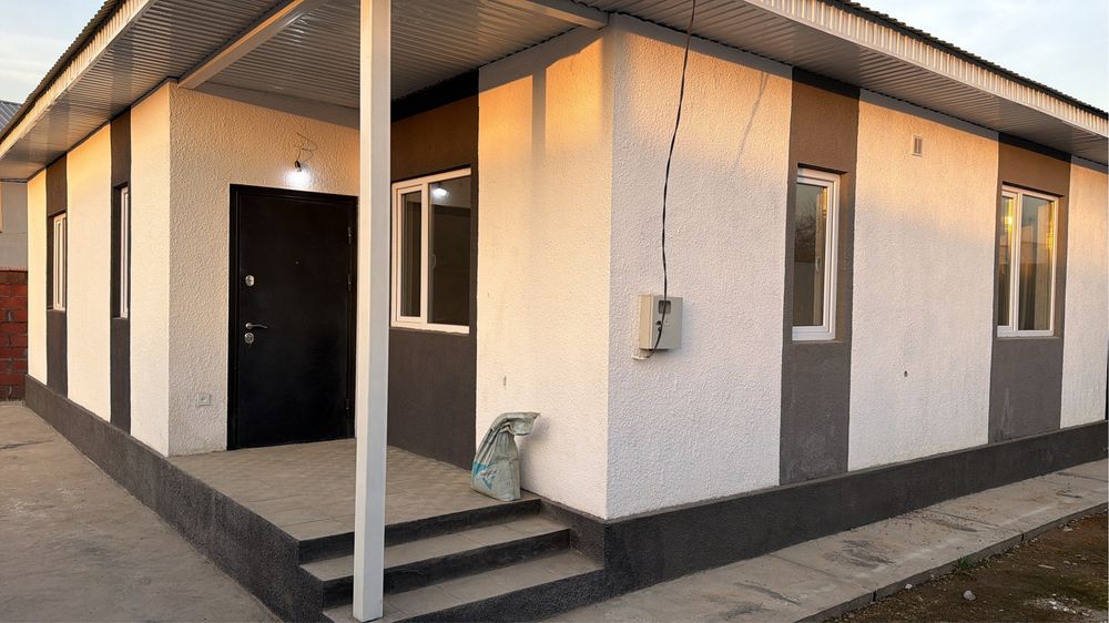 Дом в посёлке Райымбек