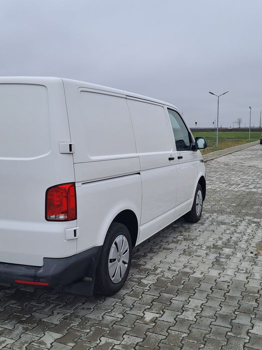 VOLKSWAGEN Transporter 2021 — imagine 2