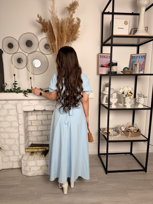 Элегантное платье в стиле минимализм