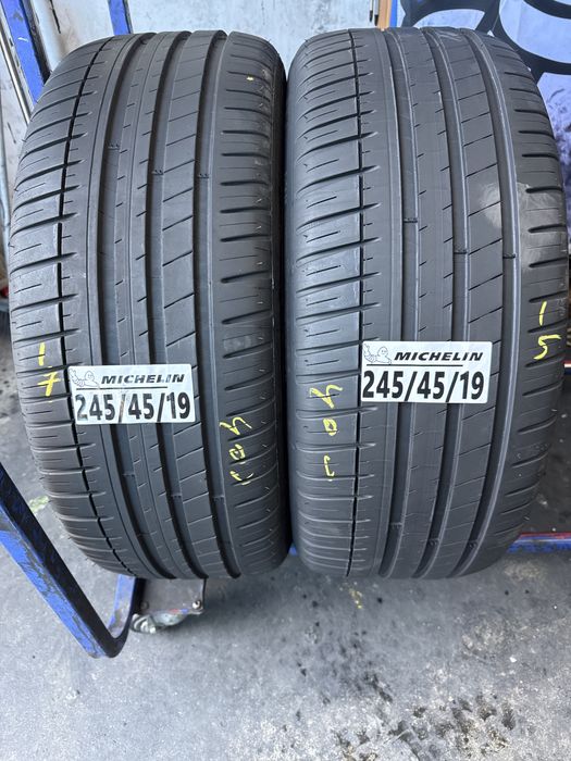 245/45/19 Michelin
