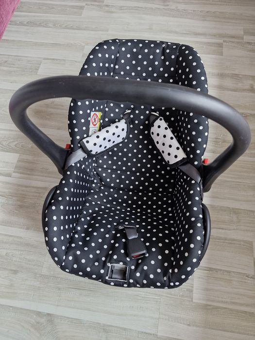 Бебешка количка 3 в 1 с нов зимен кош