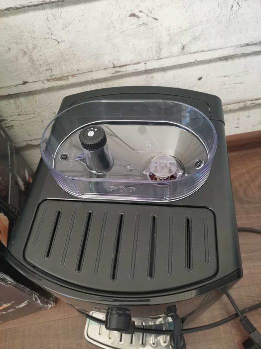 Продавам кафеавтомат Krups EA81