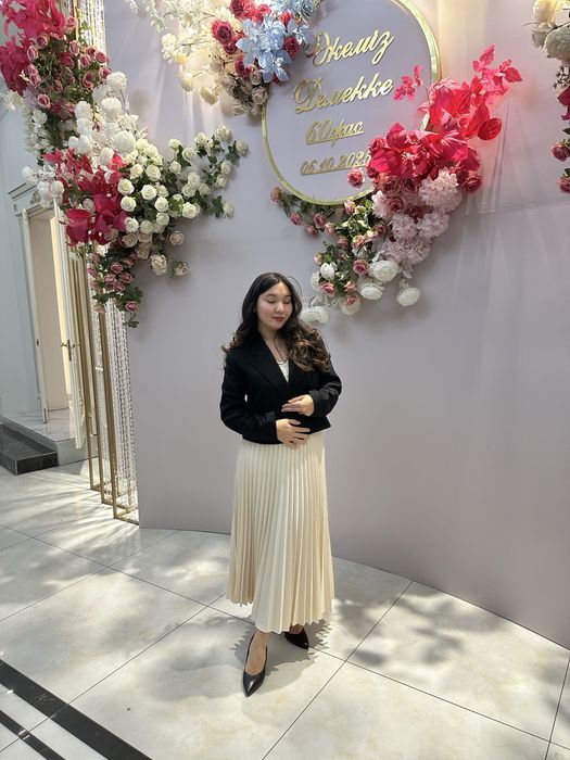 срочно продам юбку, добротная ткань тяжелая