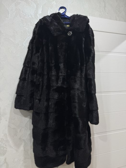 Продам норковую шубу