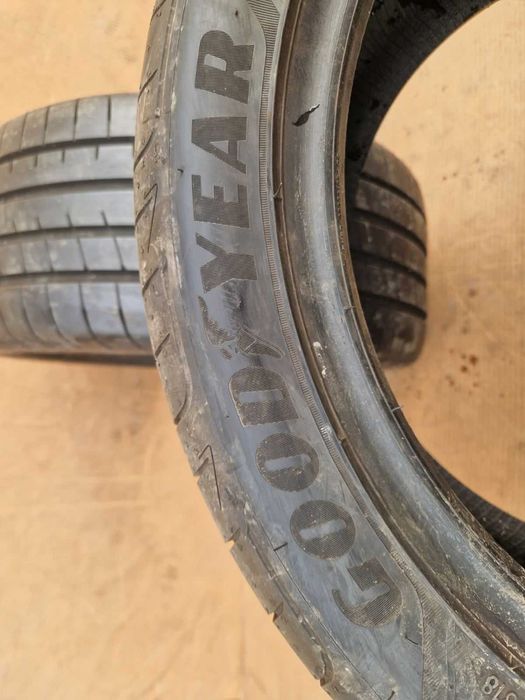 2 Goodyear R18 255/40 Летни гуми Runflat  DOT4318