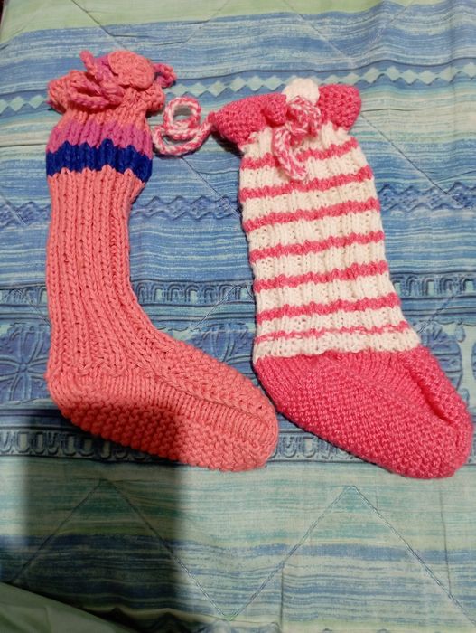 Коледни чорапи за подаръци