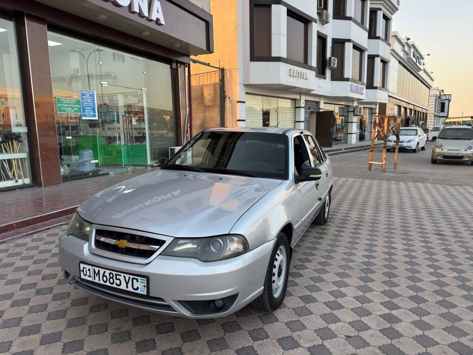 Neksiya 1.6 sotiladi