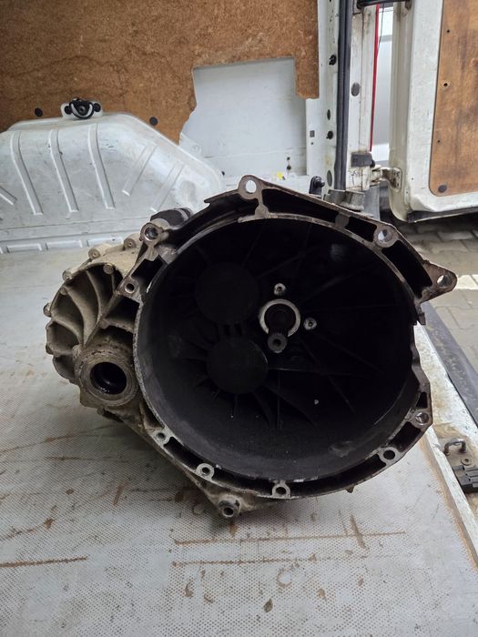 Vând cutie de viteze pentru  Ford Transit 2.2 in 6 trepte