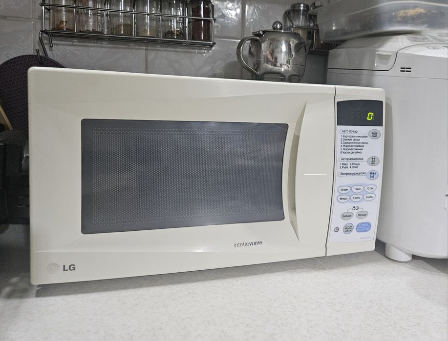 Продам микроволновку  LG бу