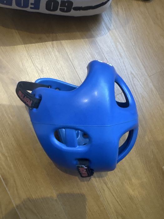 Шлем топтен синего цвета