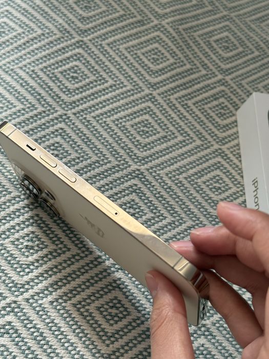 Продаю iPhone 14 Pro 128