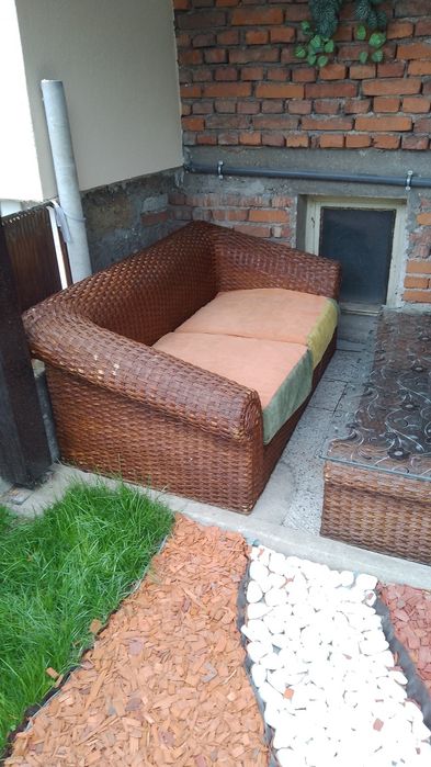 Диван от естествен ратан в комплект с масичка