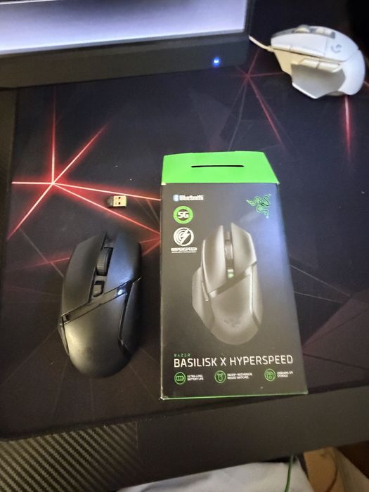 Razer BASILISK X HYPERSPEED бежична мишка