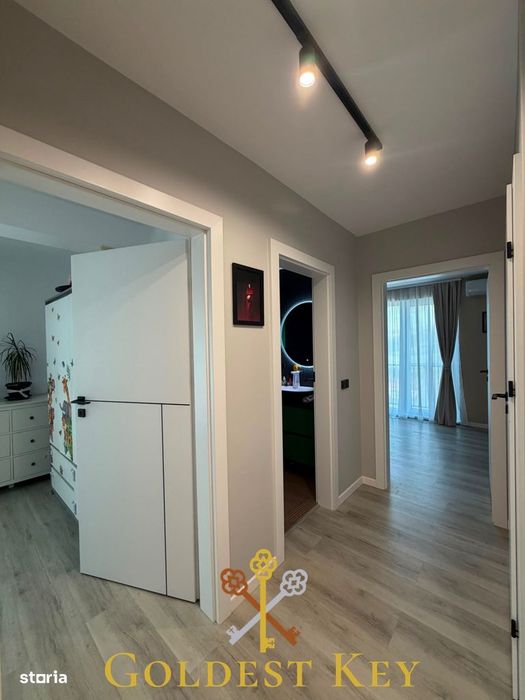 Apartament calitativ cu 3 camere, 2 bai, balcon, 2 garaje
