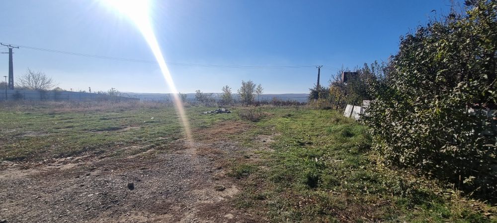 Vand teren intravilan/extravilan