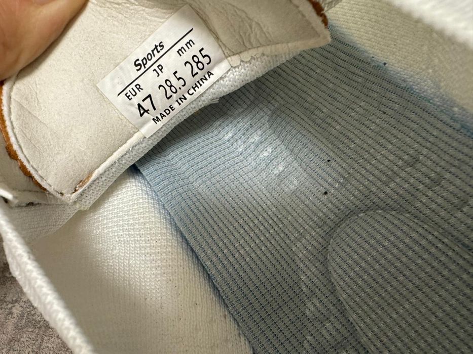 Продам кроссовки