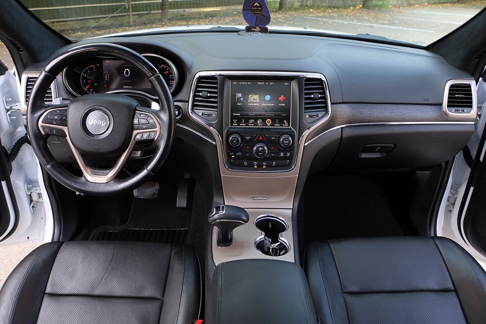 Jeep grand cherokee 2015  Summit