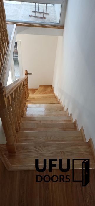 Lemn MASIV Scară de interior