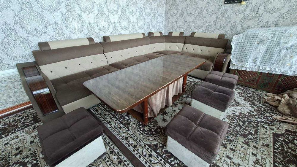 Мехмонхона учун юмшоқ уголок тўплами