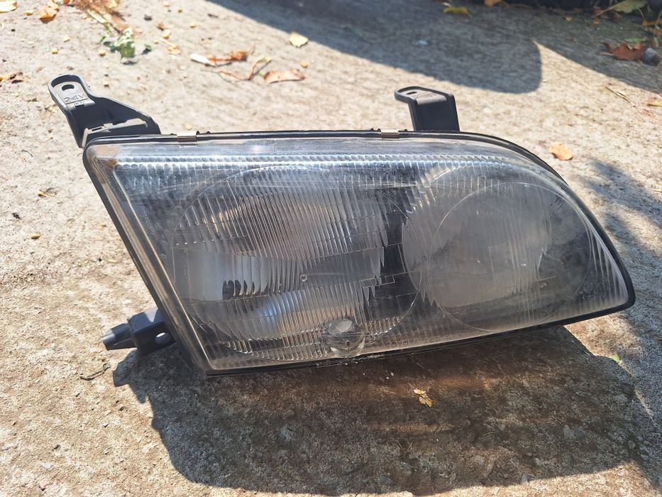 Десен Фар За Toyota Picnic 1996-2001 Година  Тойота Пикник