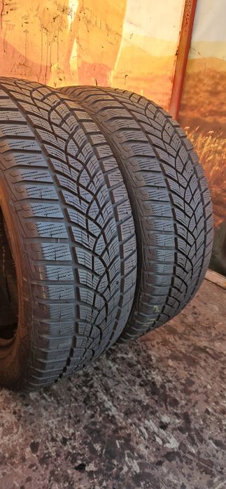 2 Anvelope  Good Year 215 55 R17 M+S