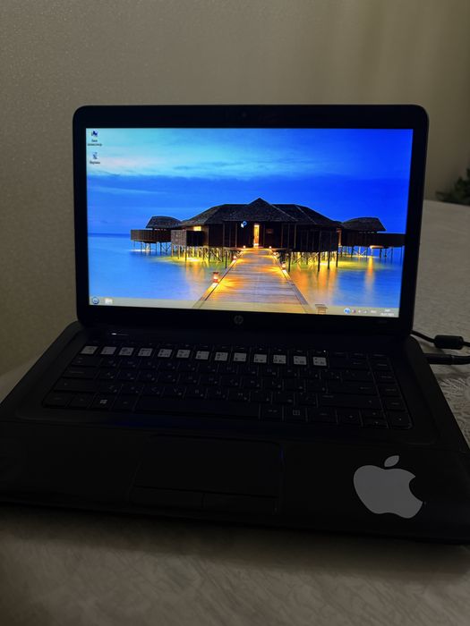 Ноутбук HP 2000 Notebook PC