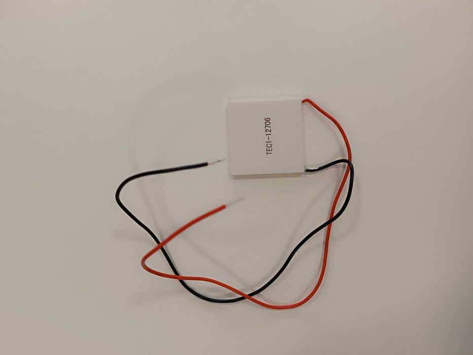 Modul Peltier termoelectric 40x40mm răcire-încălzire 50W-Nou-pret bun