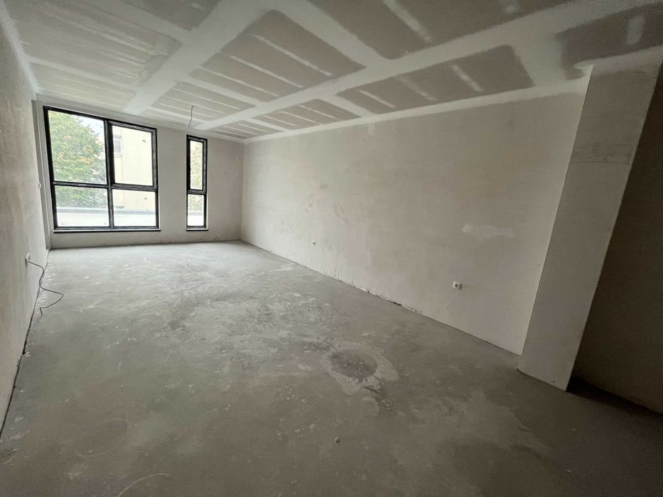 Продава се Двустаен апартамент в Казанлък - 84 кв.м за 1488 €/кв.м - Снимка #2