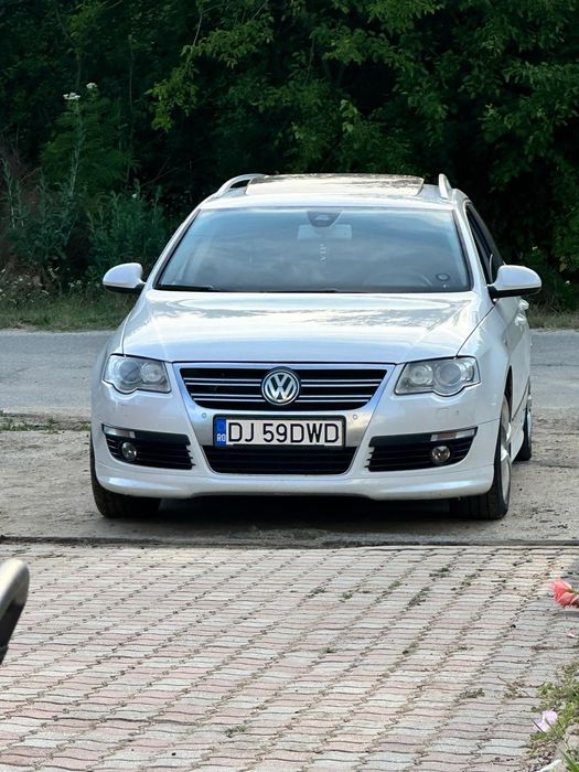 Volkswagen Passat B6 R-Line 4Motion – 2.0 TDI 140 CP – Manuală – 2010