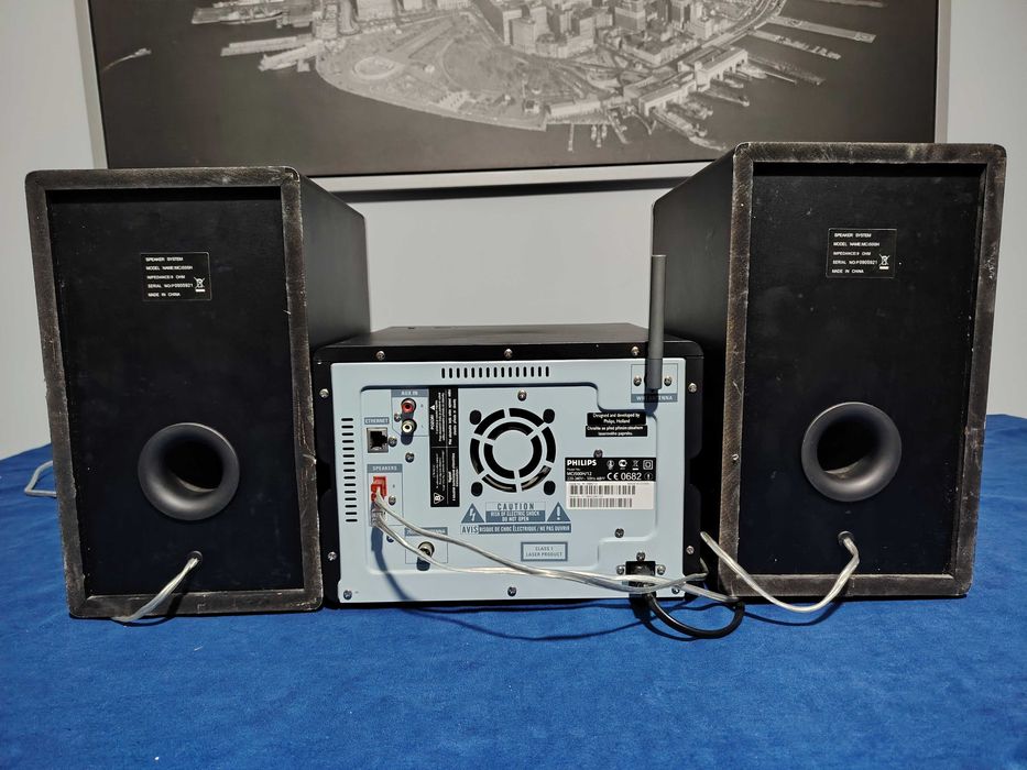 PHILIPS MCi500H Wireless Micro System, nu se aude în  boxe.